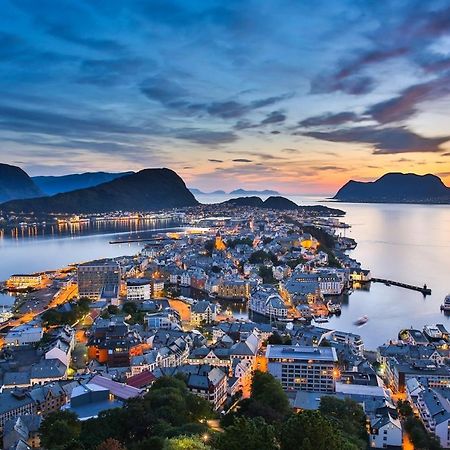 Four Monkeys Hotel Alesund Luaran gambar